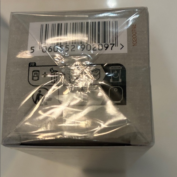 Augustinus Bader Skincare Cleanser - Gray - Picture 3 of 3